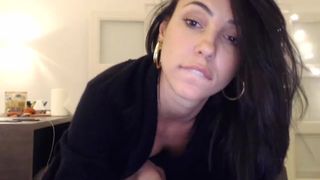 CrazyM(MissKreazy) hot babe masturbates shaved cunt