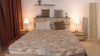 alessaandpayne hot lady passionately pulls pussy