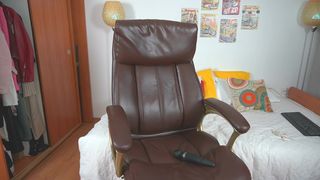 ady_w_o_w attractive slut dancing striptease