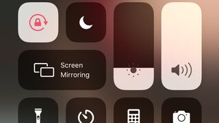 toriann cute girl fingering pussy with vibrator