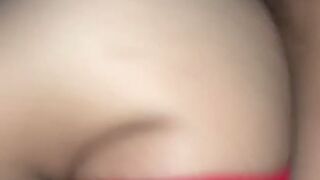 toriann cute girl fingering pussy with vibrator