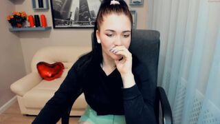 sweet_emotion69 swallows a toy