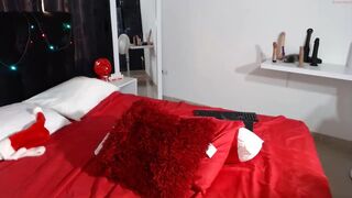 sofi_hot12 Impressive woman