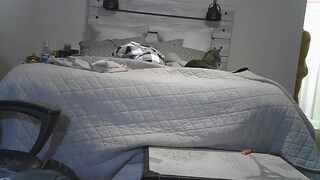 goforgreen87 appetizing dancer poses for the camera