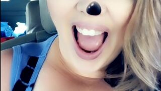 bunnydelacruz69 Incendiary lady relishly masturbates both holes