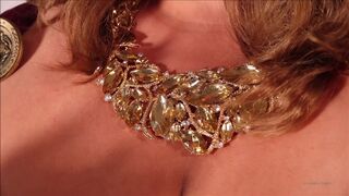 annabellerogers adult skin jerks off both holes