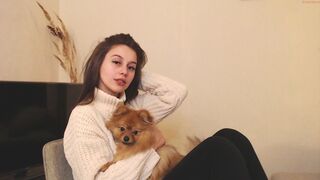 _ariana_grande__ chaturbate Hot lady plants hand in anus