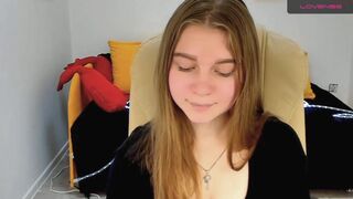 victory_blonde chaturbate Busty pussy rubs clit with finger