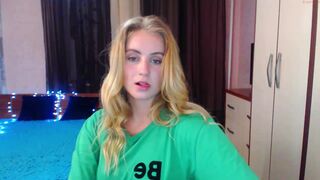 lillian_henry chaturbate Hot student furiously masturbating cunt