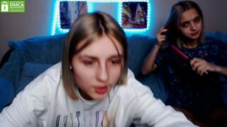 lari chaturbate Adult mare jerks both holes with fingers