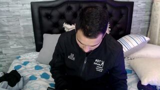 jeny_henry chaturbate Adorable chick pulls vagina