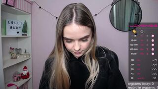 lolli_mary chaturbate Naughty Chick Enjoys Cooney Performed By A Chevalier