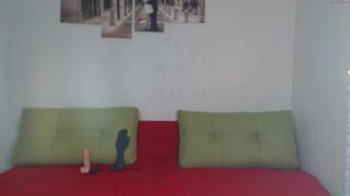 caitlin_lee chaturbate Incendiary lady squeezes her crevices