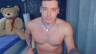 stein_carey77 chaturbate Young courtesan fingering both slits at once