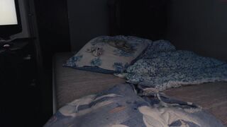 reqwerer chaturbate Dark haired babe fucks pussy