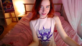 lucy_purr chaturbate Young shlendra fucking pussy phallus