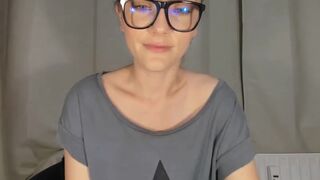 wineythepooh myfreecams Black haired lady puts big tits