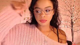 shiisundai myfreecams Crazy bitch furiously masturbating cunt