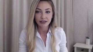 anyaa_ myfreecams Sultry babe talking in lingerie