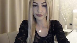 anyaa_ myfreecams  frolic while nobody is home