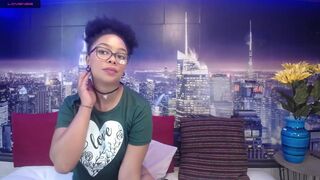 _shannon_sun chaturbate Redhead sweats stroking wet pussy