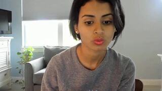 stacy_x3 myfreecams A hot bitch jumps on a sex toy