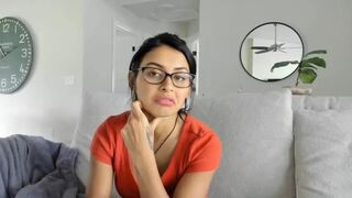 stacy_x3 myfreecams Black-haired young lady in stockings masturbates her shaved pussy