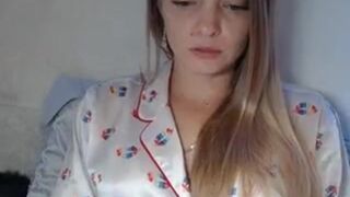 snowwhite4you myfreecams Amazing whore caresses shaved holes
