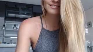 snowwhite4you myfreecams  takes off her clothes