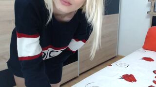 sexy_sweetgrl myfreecams Skinny babe pleases with her appearance