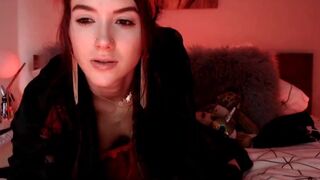 kasarawood myfreecams Impressive woman smacking her pussy