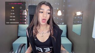 your_petite_dream chaturbate Gorgeous chick strips and jerks off her cunt