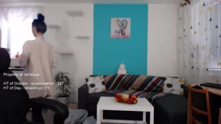 rainleiwa chaturbate Gorgeous coquette squeezes in front of her cap