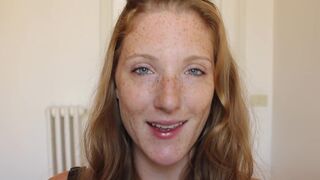 Littleredheadlisa Hot pussy pushes vagina