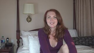 HayleeLove  Sexy girls teasing pussies