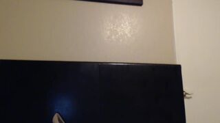 DeeDeeLynn  Big breasted harlot massages nipples