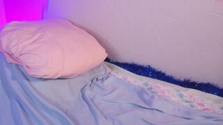 evelissa mature slut gets naked on camera