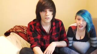 emocanadianscene cute chicks lick cunt in pose