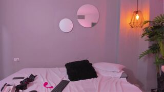 beauty_red18 intense pranks of a pretty girl