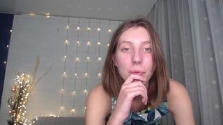 beautiful_mimi Busty brunette