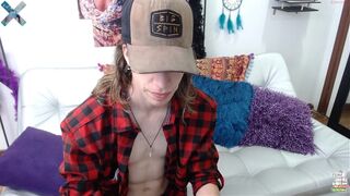 nirvana_and_pleyadiana busty slut brings herself to squirt