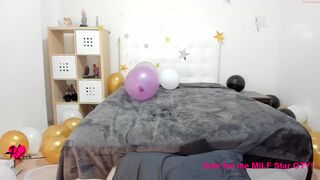 haylee_love flows from all holes