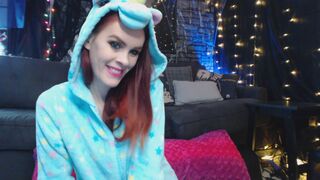 Ember Skye amazing chicks and have fun with sex toys