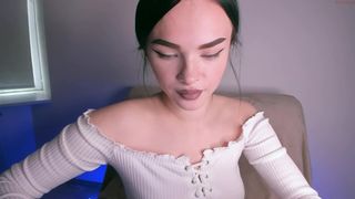 getting_high mature fluffy slut