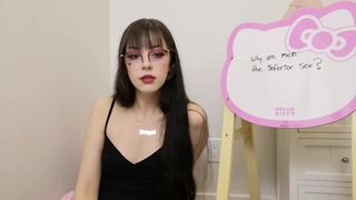 Lilli Lovedoll pretty slut jerks both holes.