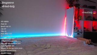 virtual_lady dark haired babe digging with sex machine