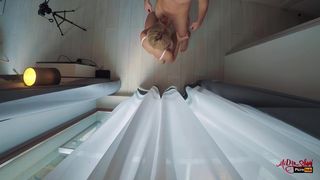 midju_show fire  cam girl  licks cock