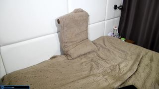 Kittycaitlin beauty in cream