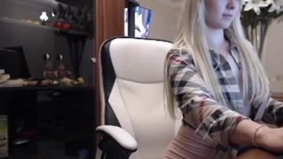 InnocentDoll magnificent prankster shows herself naked on the street