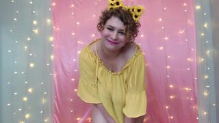 PrincessMia lush harlot jerks off a broken vagina